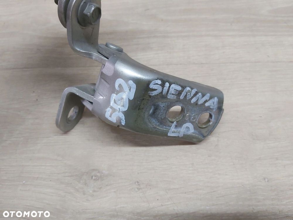 TOYOTA Sienna XL30 11-20r zawias zawiasy drzwi lewy przód - 2