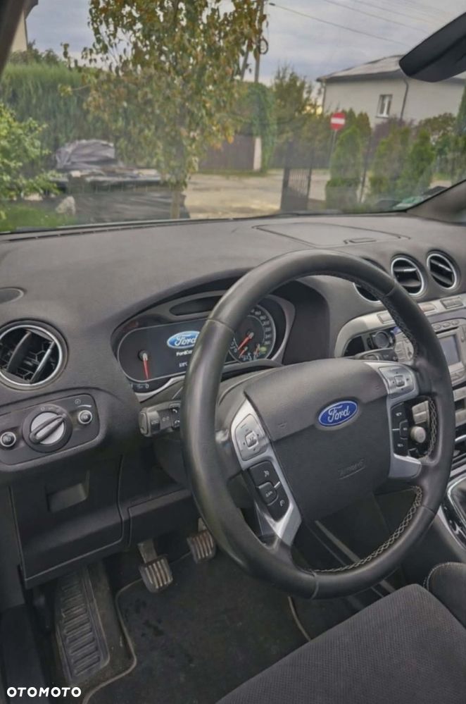 Ford S-Max - 4