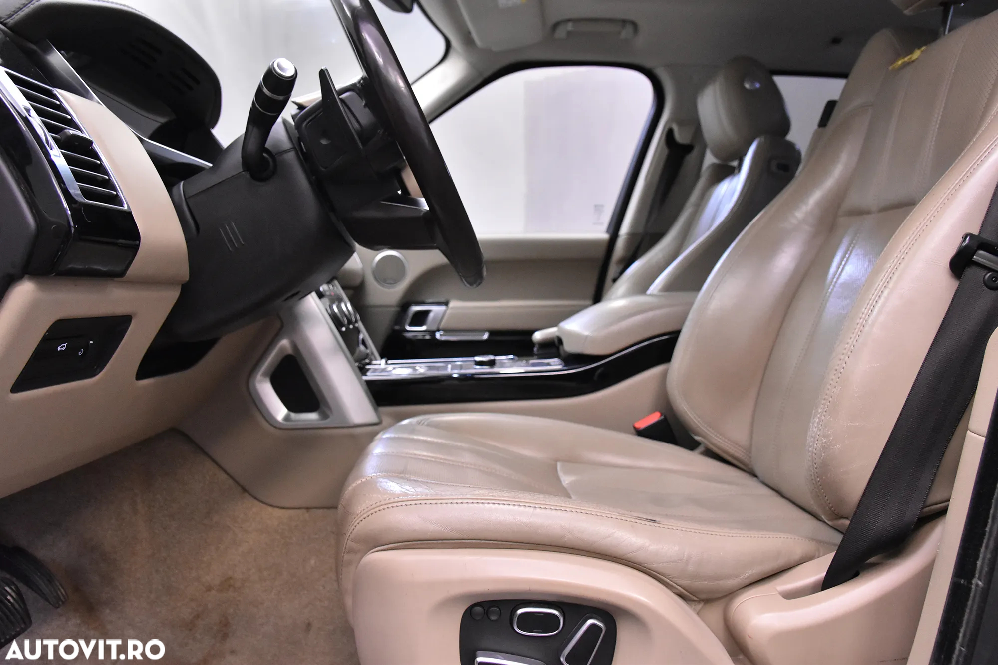 Land Rover Range Rover - 23