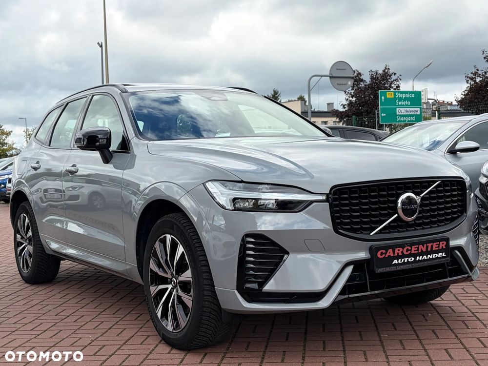 Volvo XC 60 B4 D Plus Dark - 2