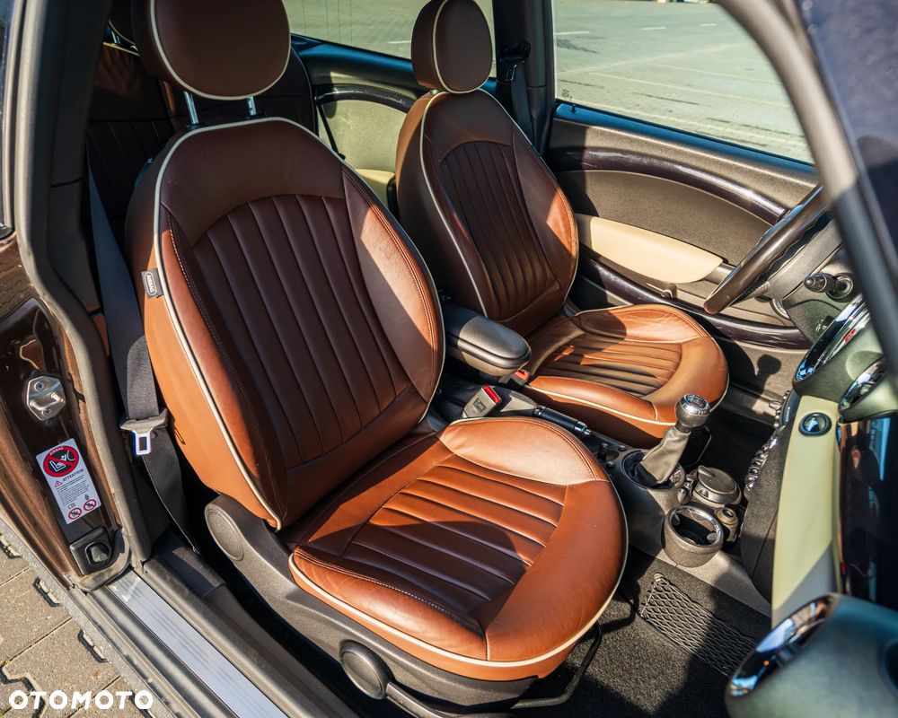 MINI Clubman Cooper D - 18