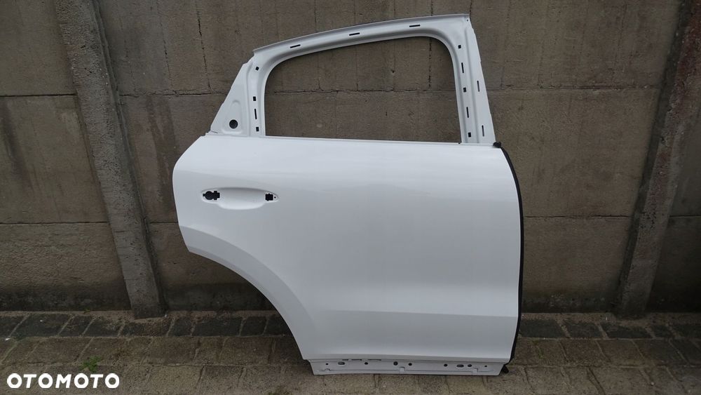 porsche cayenne iii coupe 9y3 - drzwi tylne prawe - 1