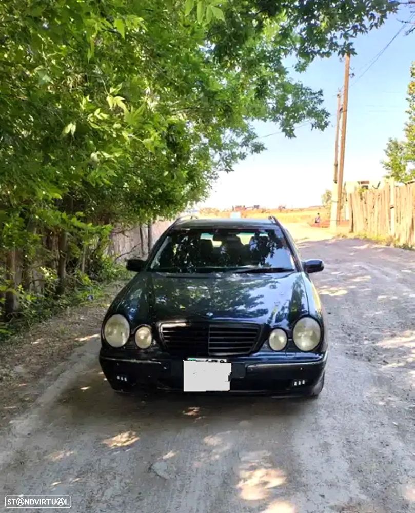 Mercedes-Benz E 220 CDI Avantgarde - 3