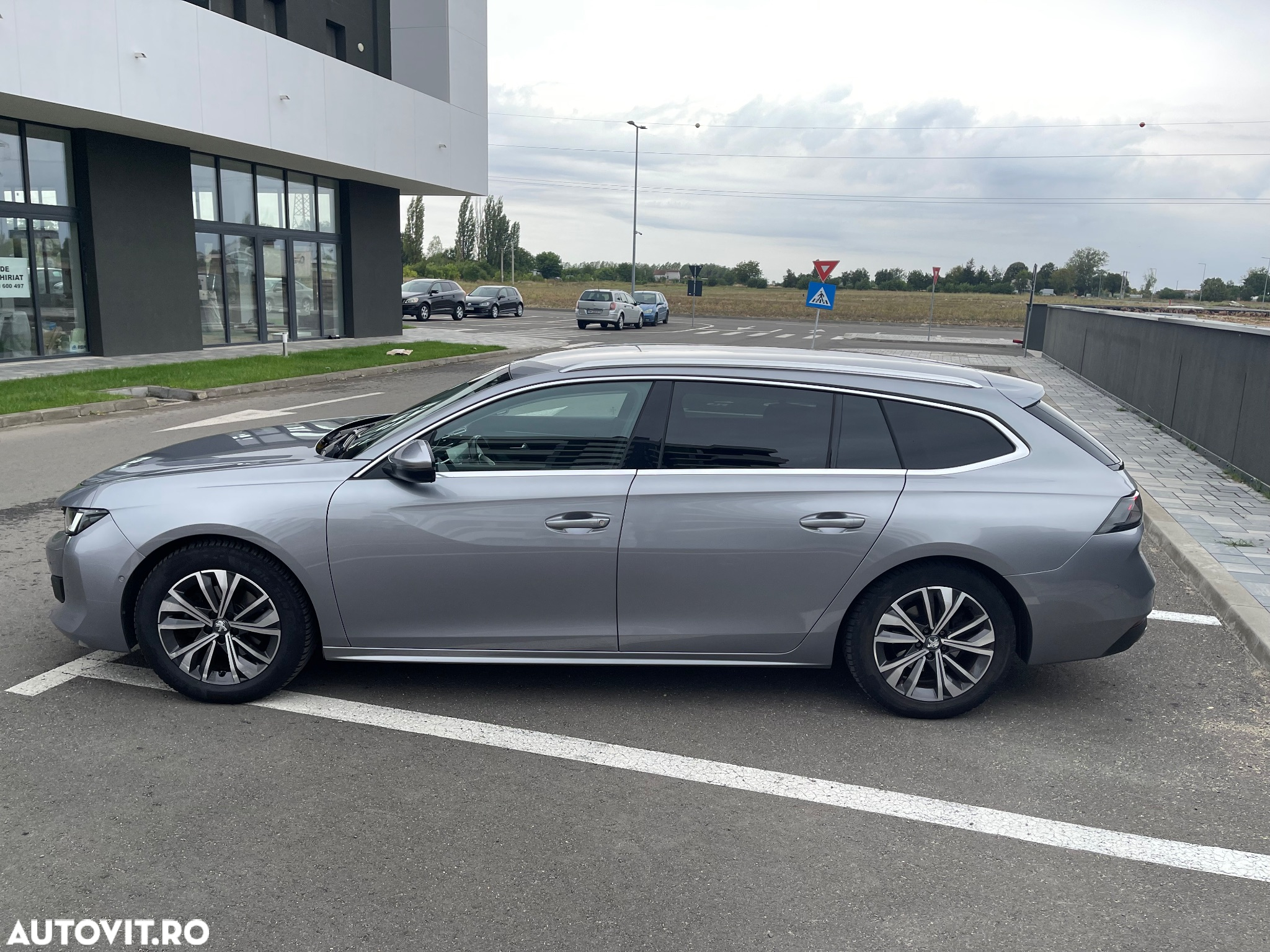Peugeot 508 SW 1.5 BlueHDI S&S EAT8 Allure Pack - 33