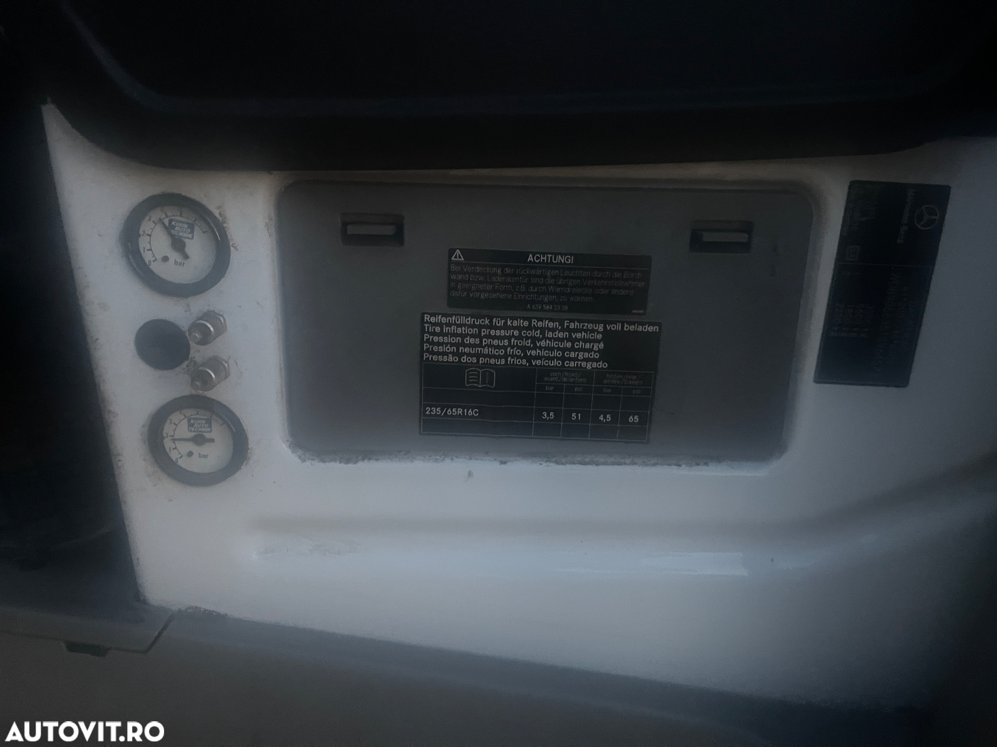 Mercedes-Benz Sprinter - 20