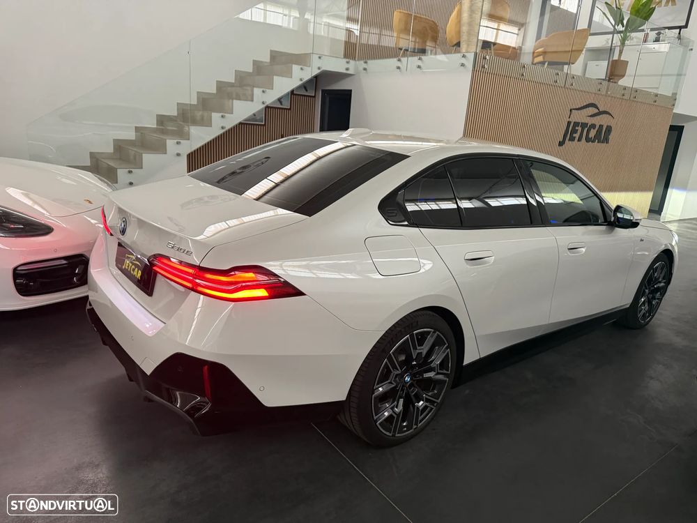 BMW 530 e Pack Desportivo M Pro - 3