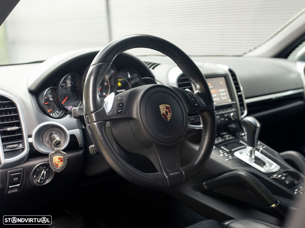 Porsche Cayenne II - 22