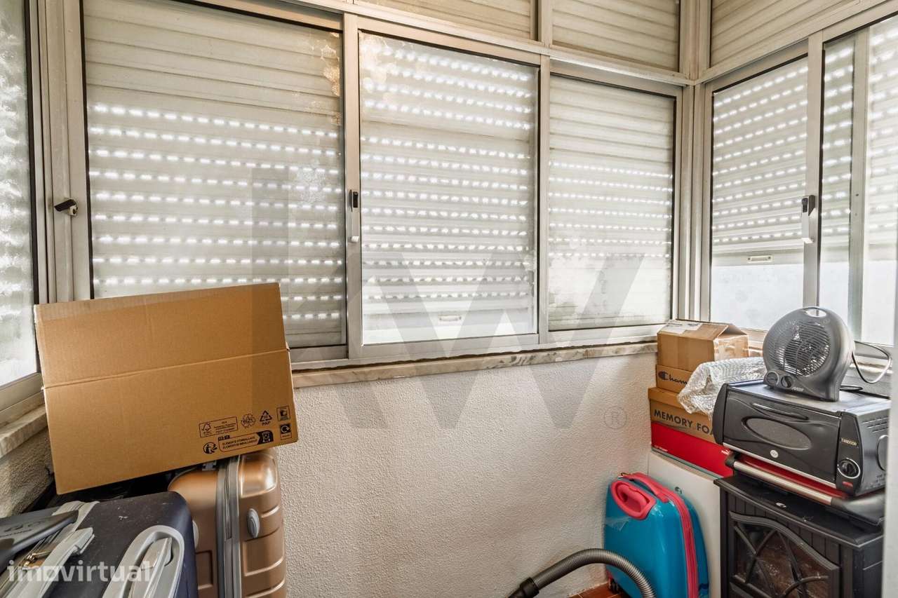 Apartamento T3 com 3 Varandas e Vista Desafogada no Laranjeiro – O S - Grande imagem: 5/27