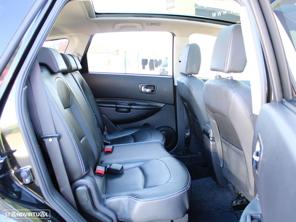 Nissan Qashqai +2 1.5 dCi Tekna Premium 18 - 54