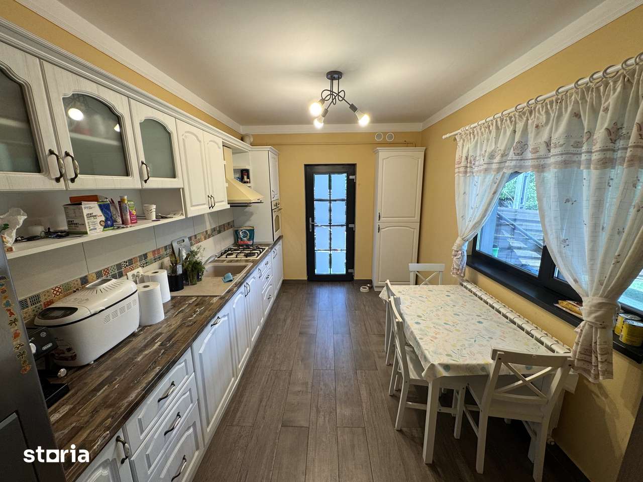 GAZON si CURTE AMENAJATA! GARAJ! MOBILATA! Casa Rediu - Imagine principală: 5/10