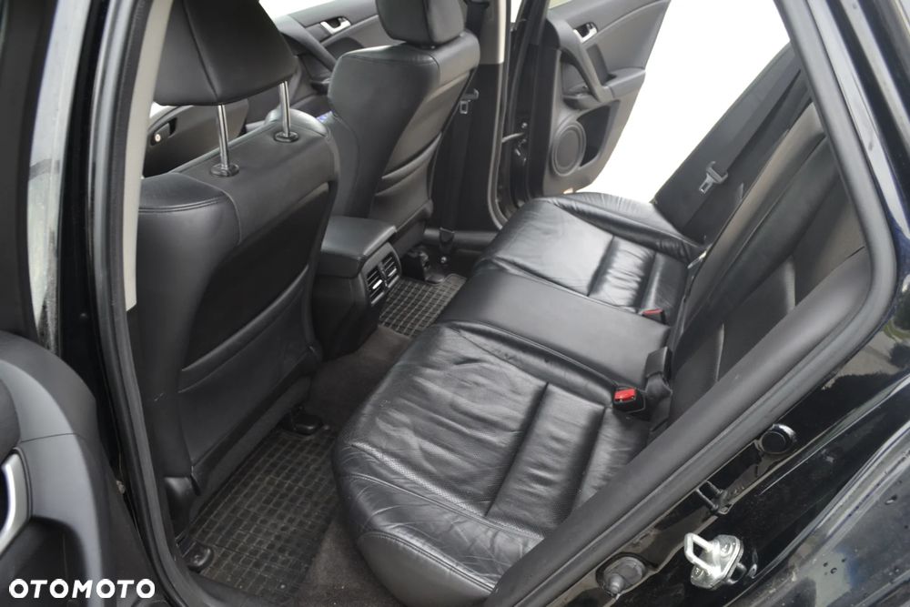 Honda Accord 2.0 Executive - 14