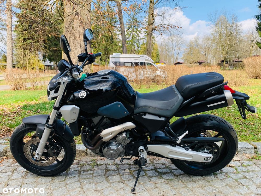 Yamaha MT - 2