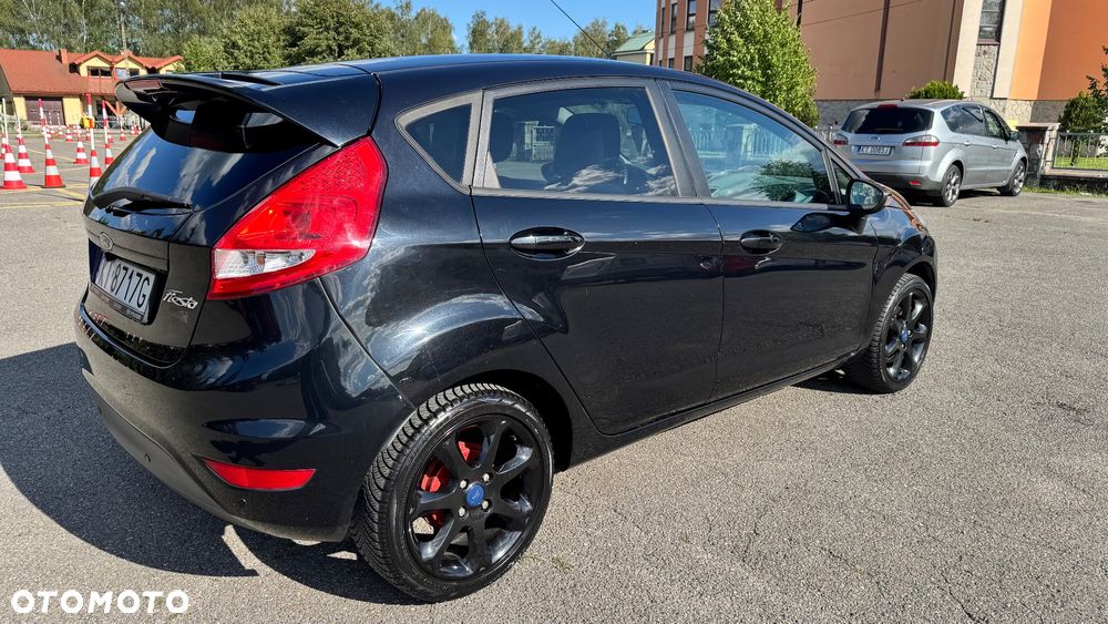 Ford Fiesta 1.25 Titanium EU5 - 1