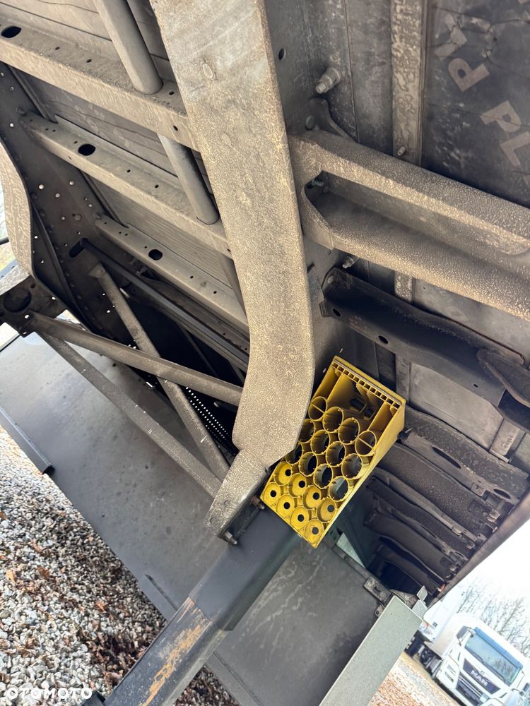 Schmitz Cargobull - 15