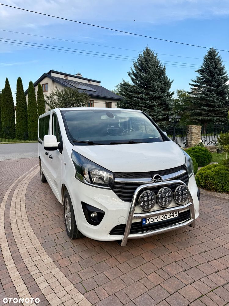 Opel Vivaro - 1