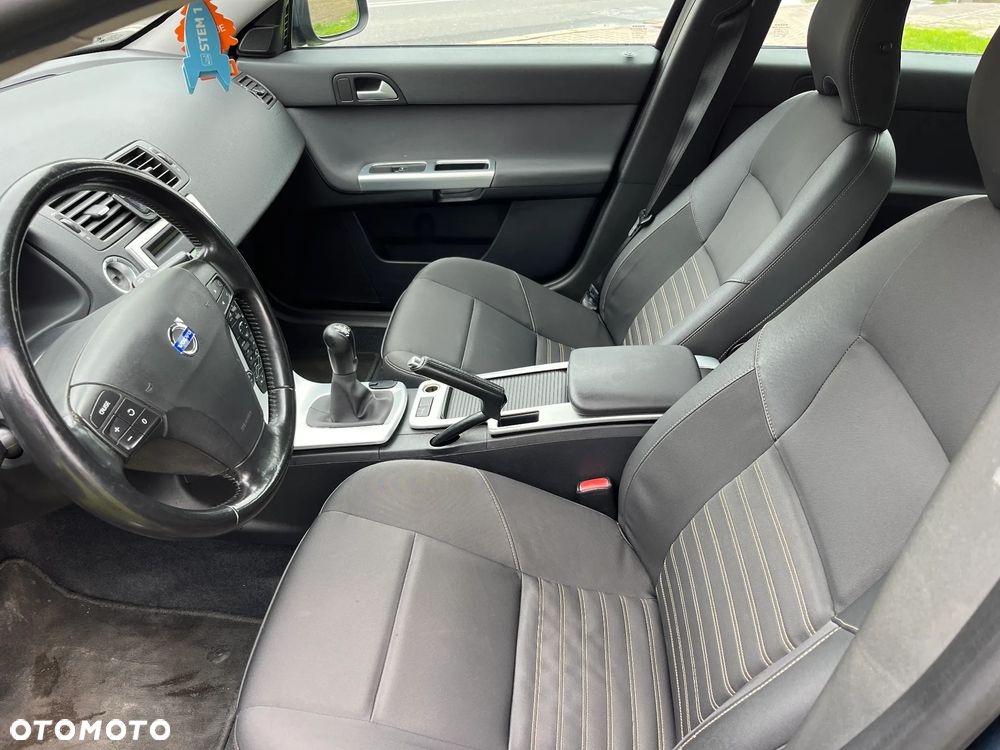 Volvo V50 DPF DRIVe Momentum - 13