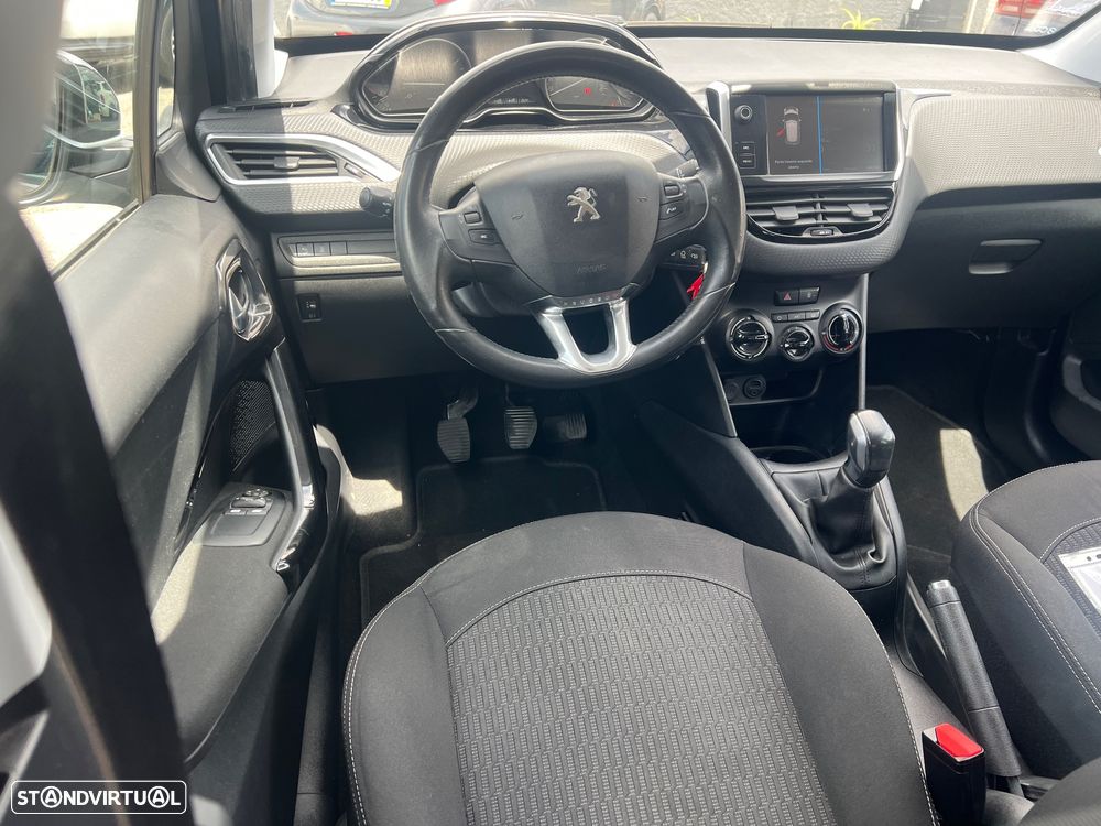 Peugeot 208 1.2 PureTech Style - 30