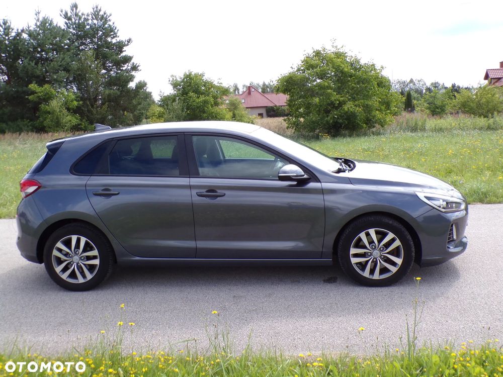 Hyundai i30 1.6 CRDI Intro Edition - 12