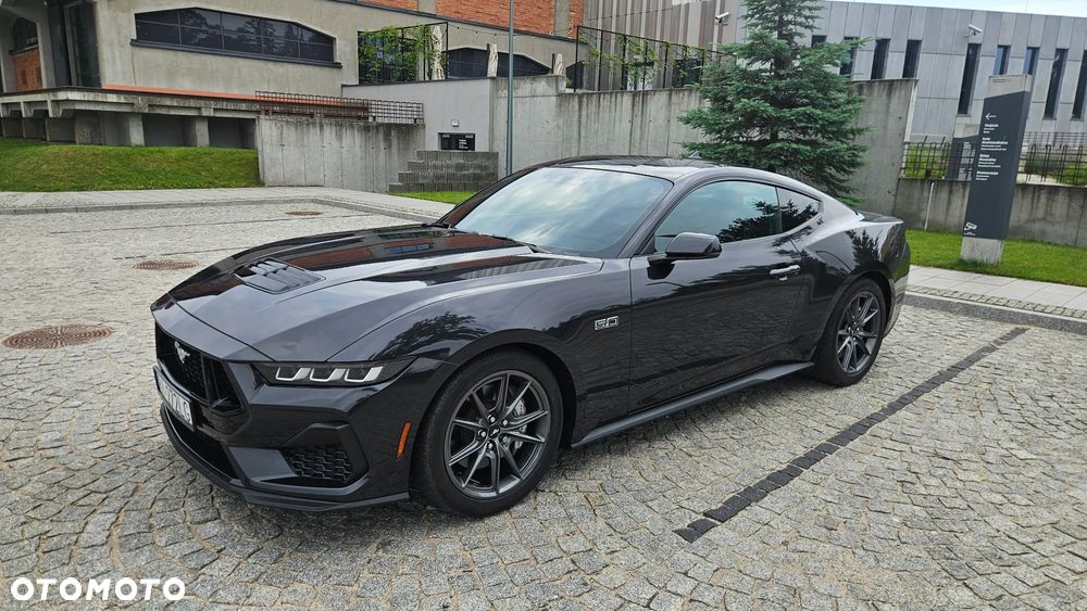 Ford Mustang - 2