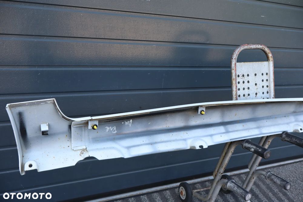 LISTWA NAKŁADKA PROGOWA PRÓG PRAWA FORD FOCUS MK2 II ST 3D 4M5J-B10154-ACW 2008 - 13