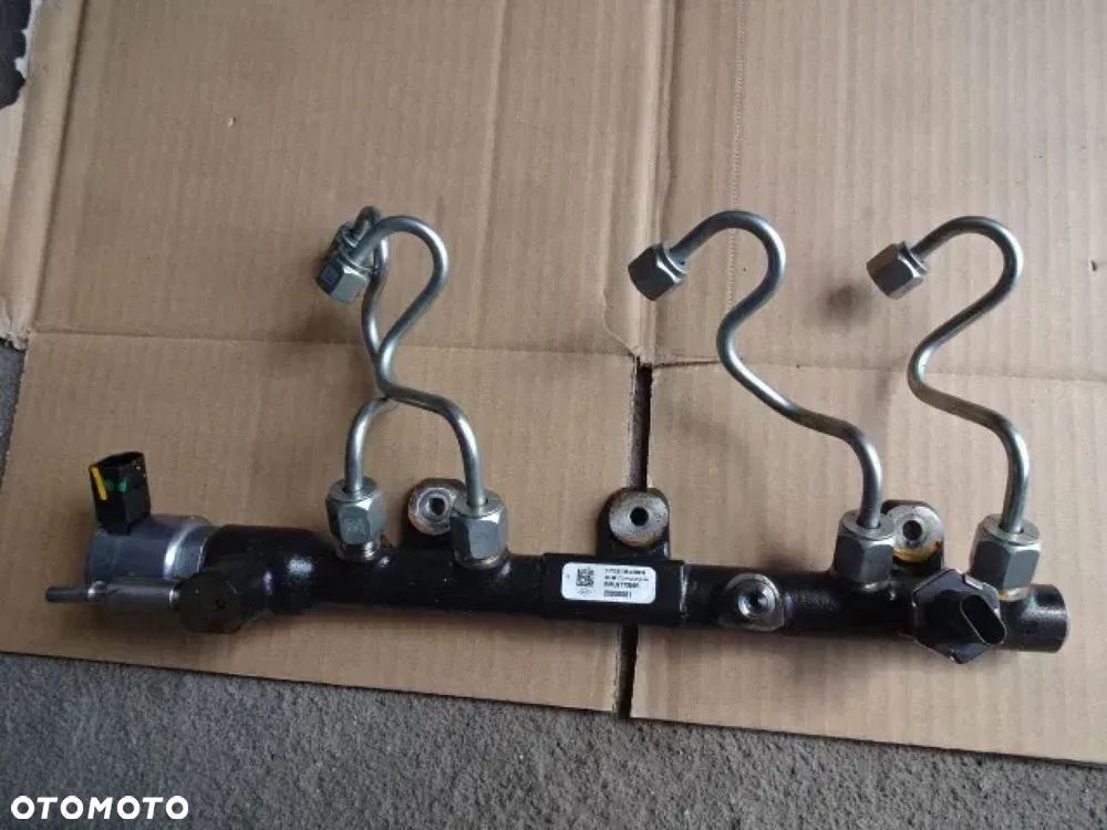 RENAULT MASTER III 2.3 DCI BITURBO LISTWA WTRYSKOWA - 1