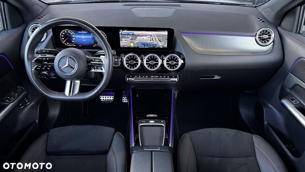 Mercedes-Benz GLA 250 e PHEV AMG Line 8G-DCT - 19