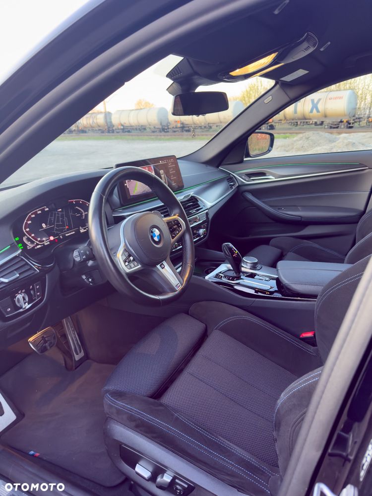 BMW Seria 5 530d xDrive mHEV M Sport sport - 9