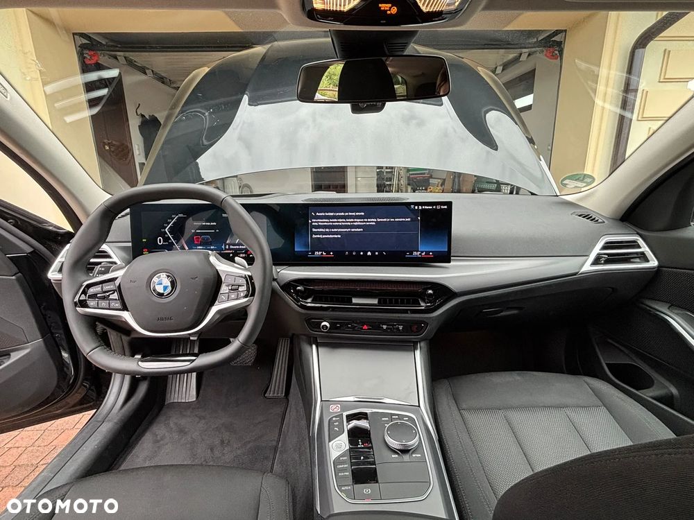 BMW Seria 3 318d - 10