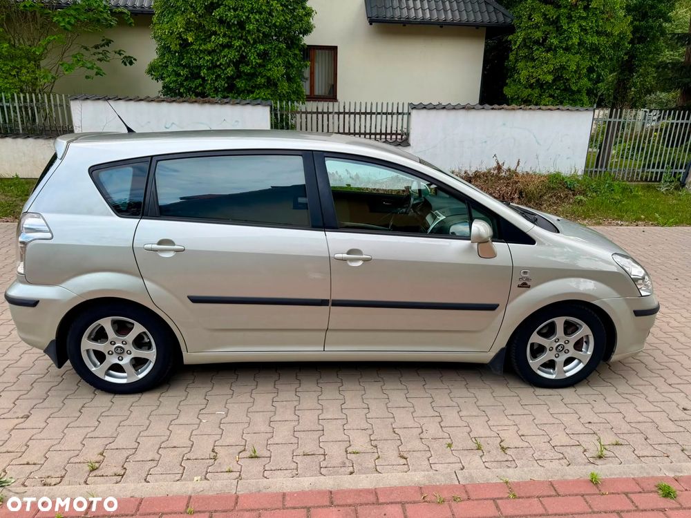 Toyota Corolla Verso 2.0 D-4D Sol - 12
