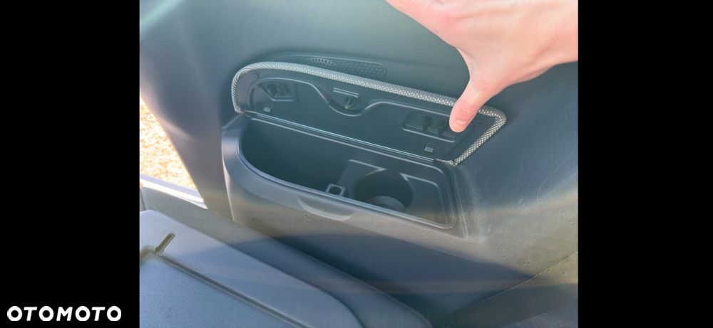 Peugeot 1007 1.6 Trendy 2-Tronic - 12