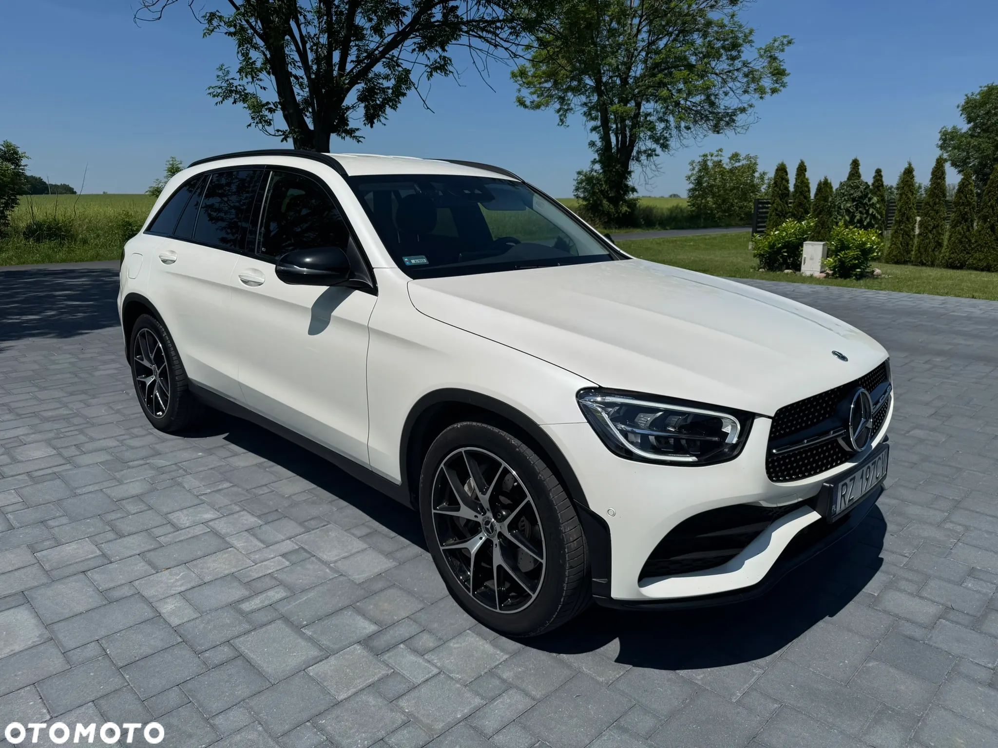 Mercedes-Benz GLC 200 d 4-Matic Business Edition - 1