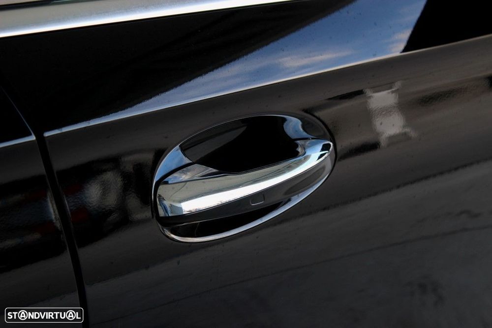 Mercedes-Benz A 250 e AMG Line - 36