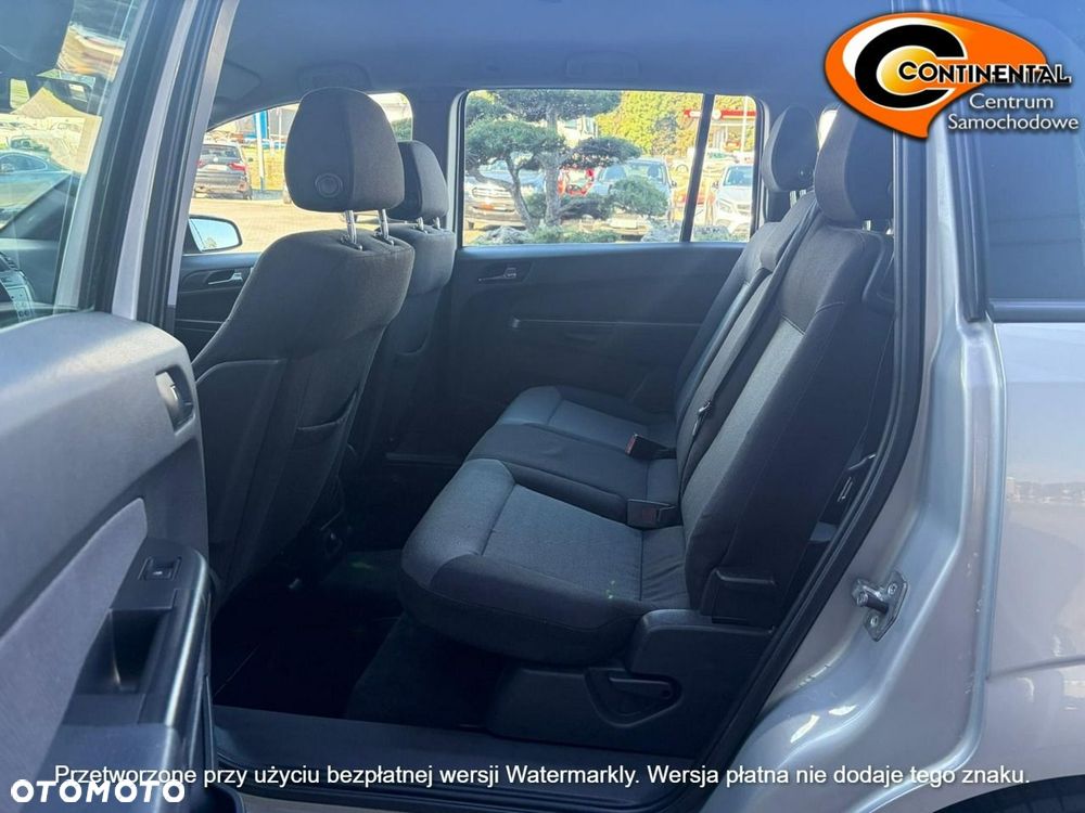 Opel Zafira - 13