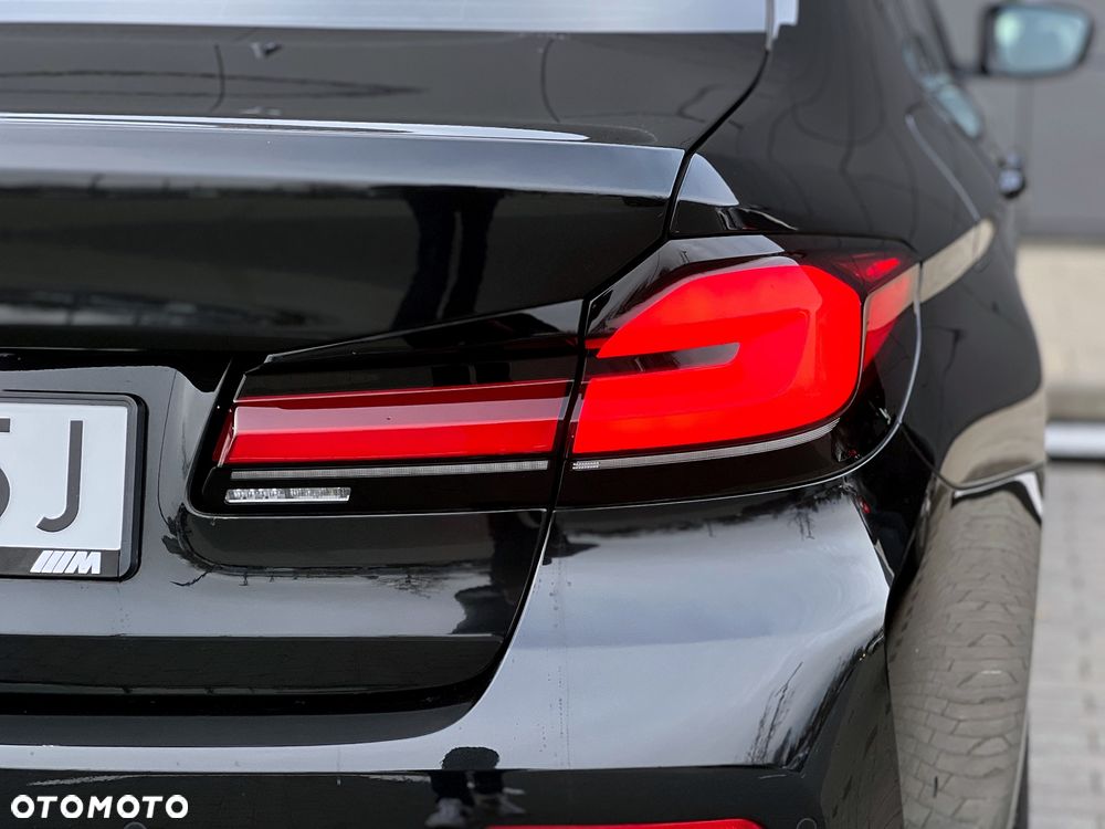 BMW Seria 5 520d Efficient Dynamics Edition Sport Line - 13