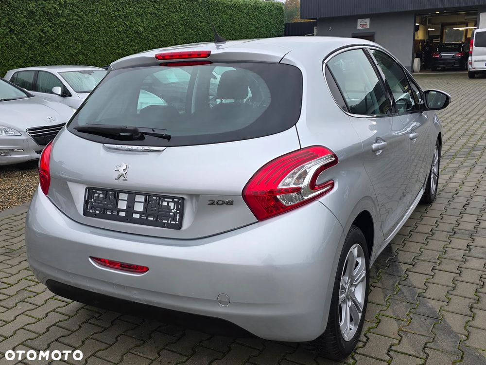 Peugeot 208 - 7