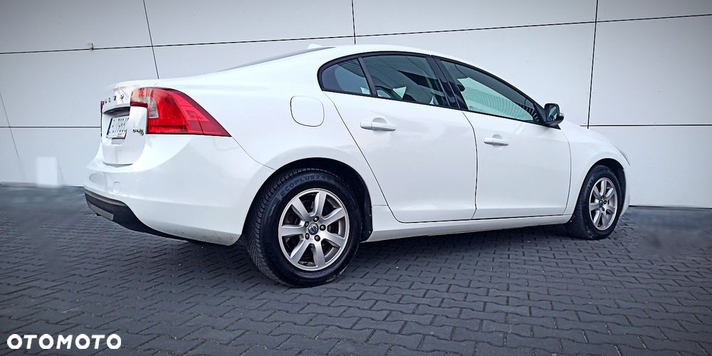Volvo S60 D2 Edition - 8
