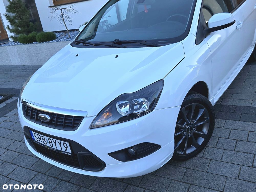 Ford Focus 2.0 16V Ghia - 10