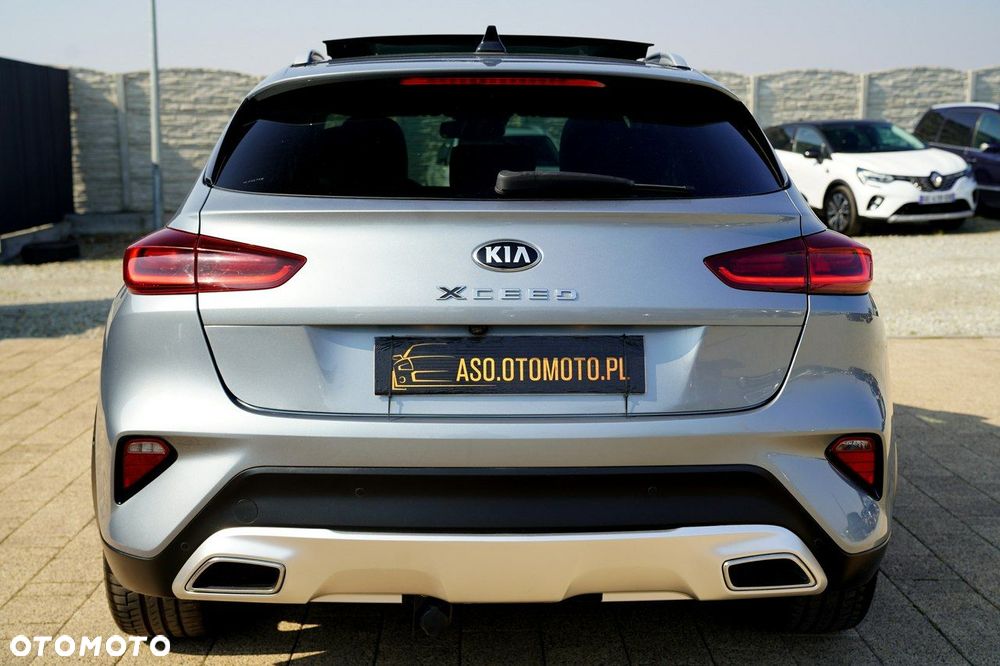 Kia XCeed - 10