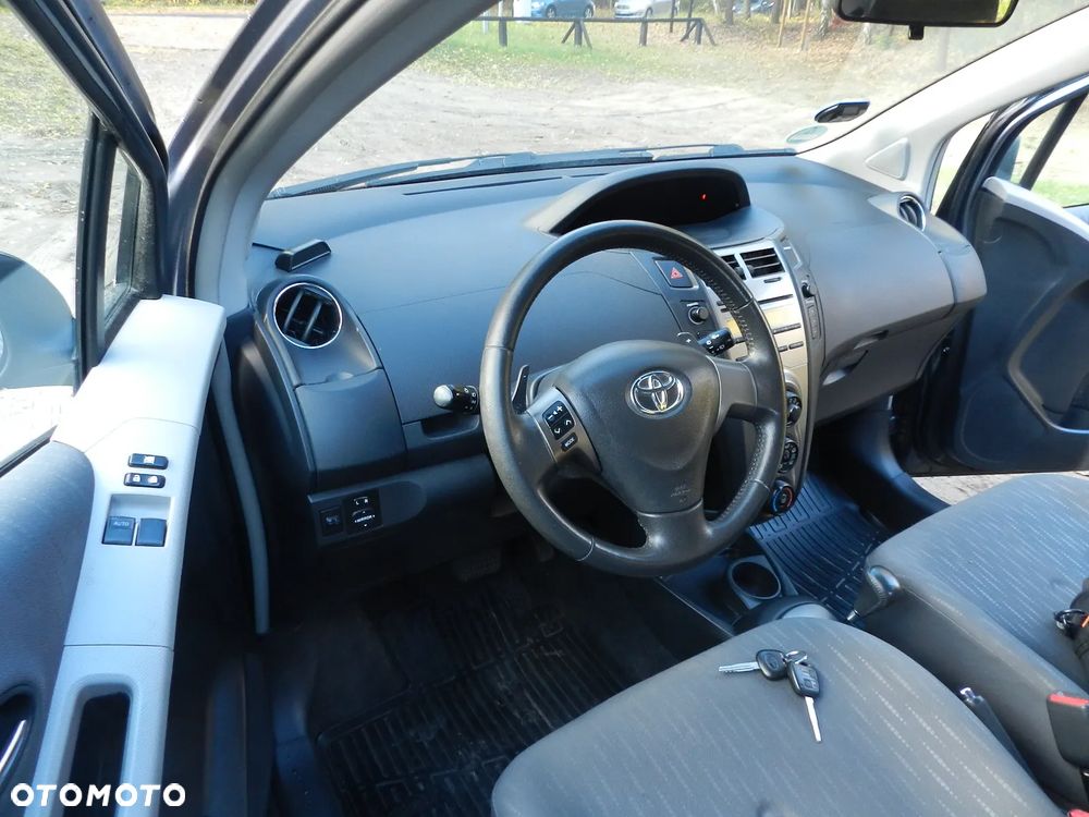 Toyota Yaris 1.33 VVT-i Multi Mode Executive - 19