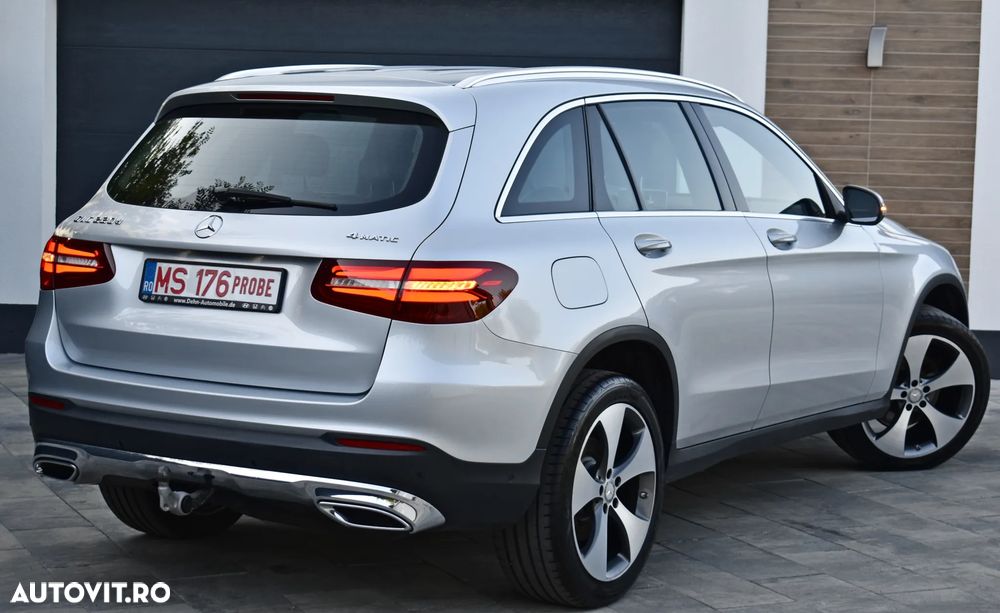Mercedes-Benz GLC 220 d 4MATIC 9G-TRONIC Exclusive - 4