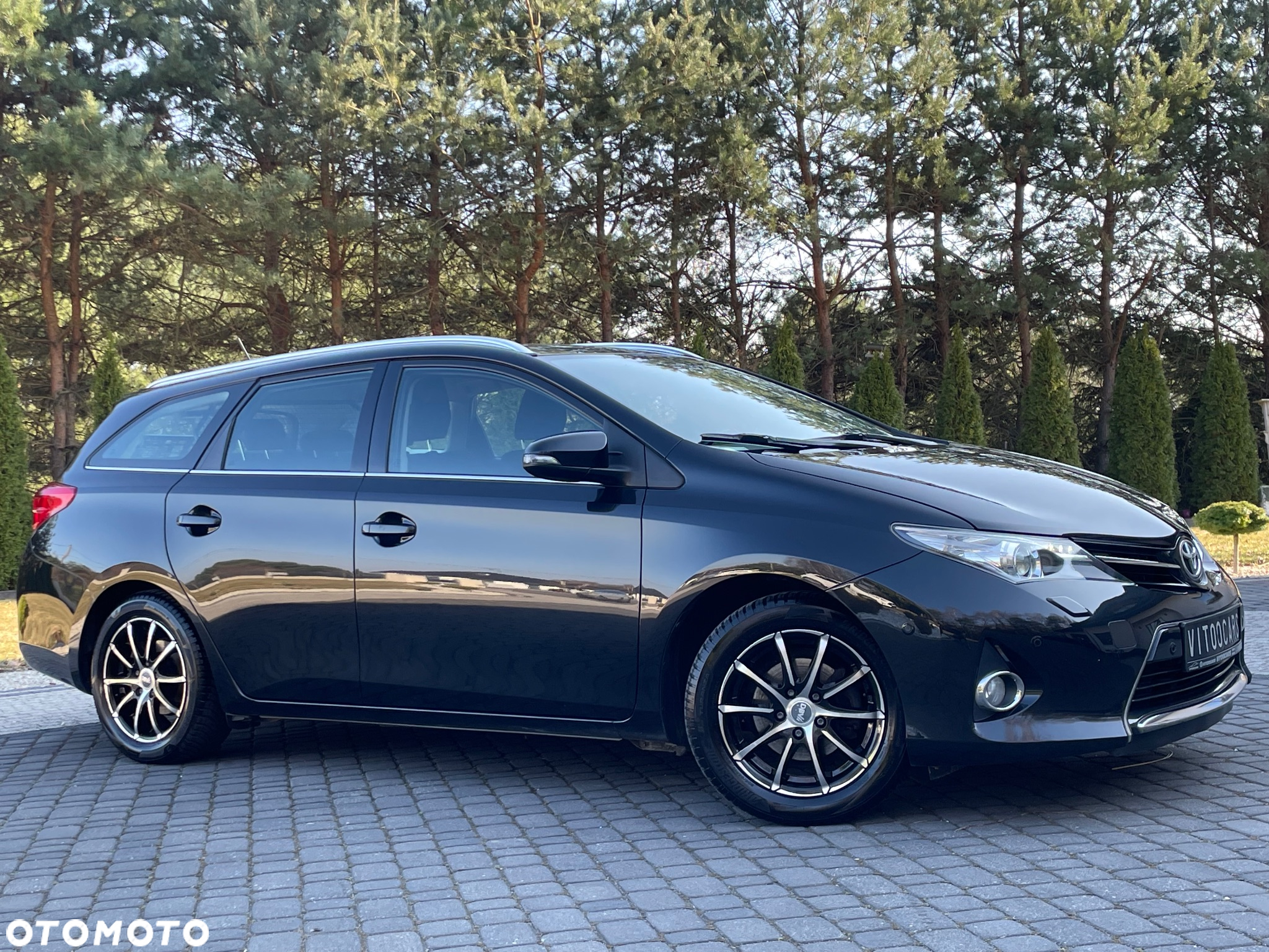 Toyota Auris 1.6 Premium - 9