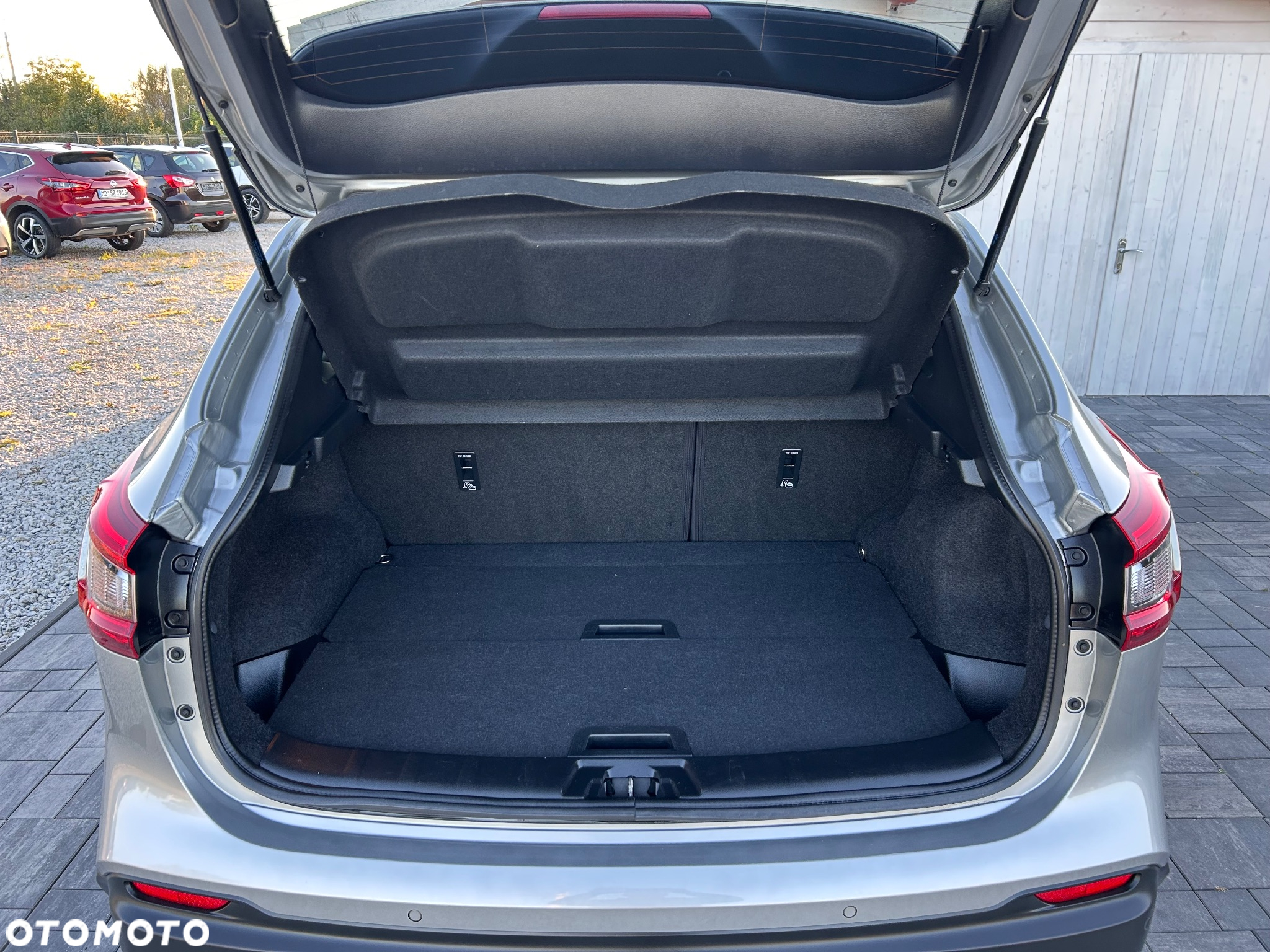 Nissan Qashqai 1.6 DIG-T N-Connecta - 16