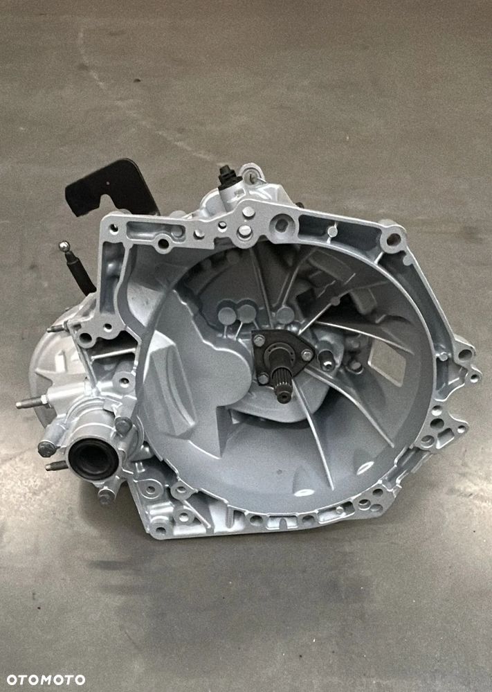 Skrzynia biegów 20XJ05 OPEL CORSA PEUGEOT 208/2008 1.2 Turbo THP - 1
