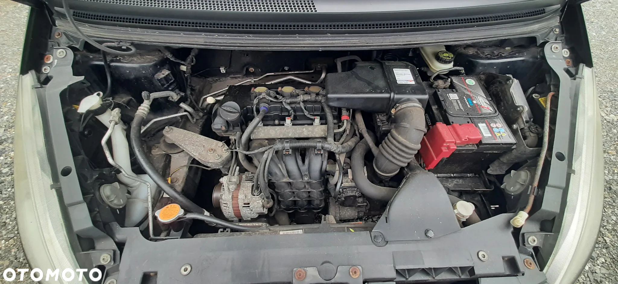 Mitsubishi Colt - 37