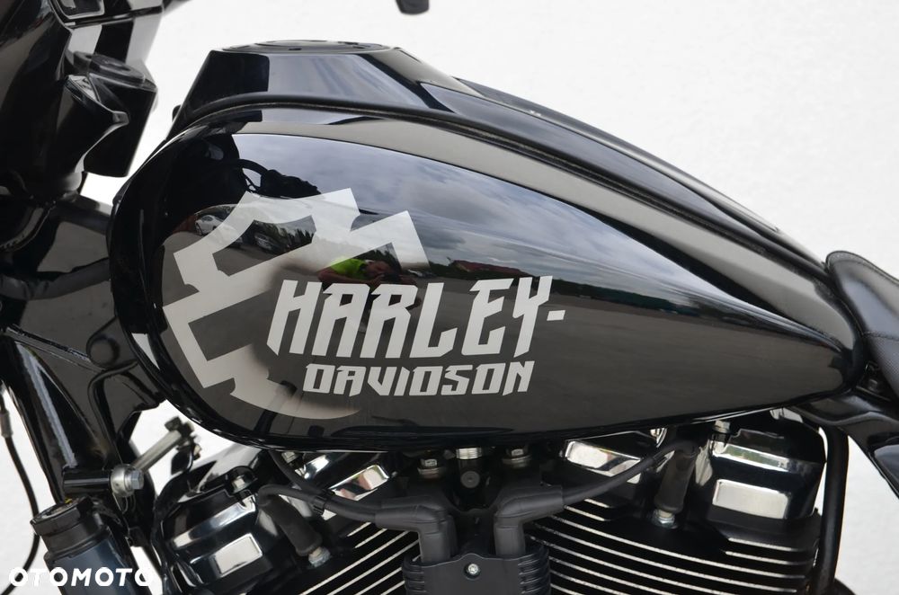Harley-Davidson Touring Street Glide - 9