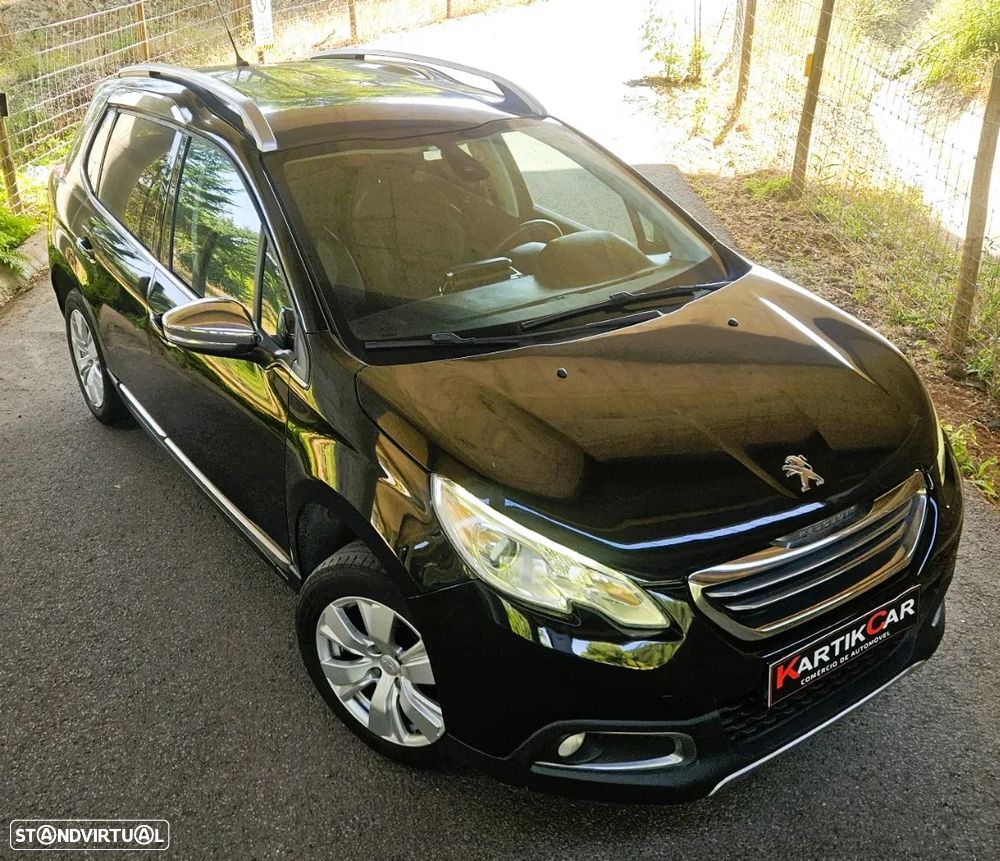 Peugeot 2008 1.2 PureTech Allure - 4