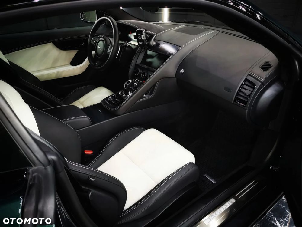 Jaguar F-Type 5.0 V8 S/C AWD R75 - 27