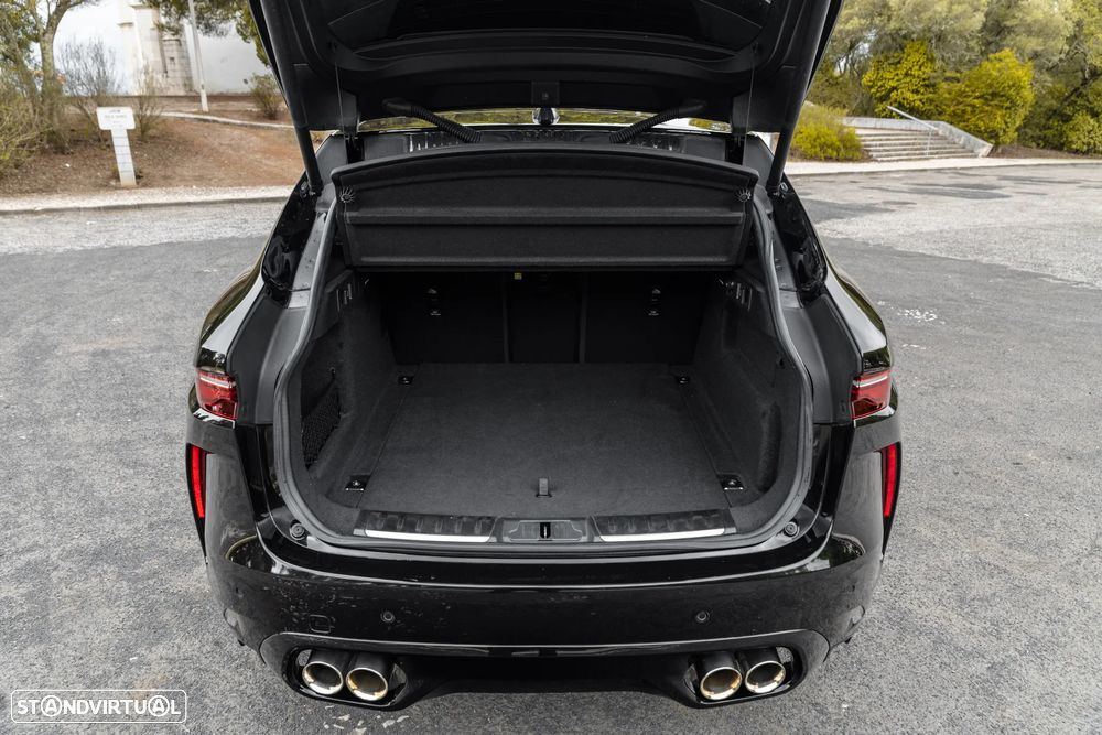 Jaguar F-Pace 5.0 V8 AWD SVR - 8