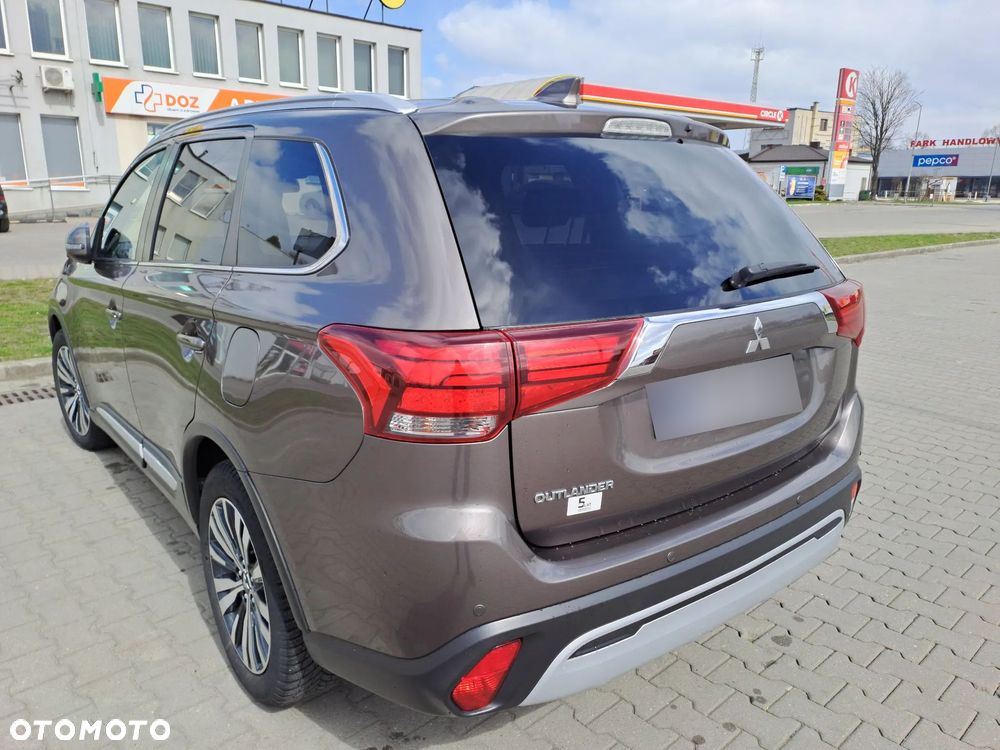 Mitsubishi Outlander 2.0 Intense + SDA 4WD CVT - 5