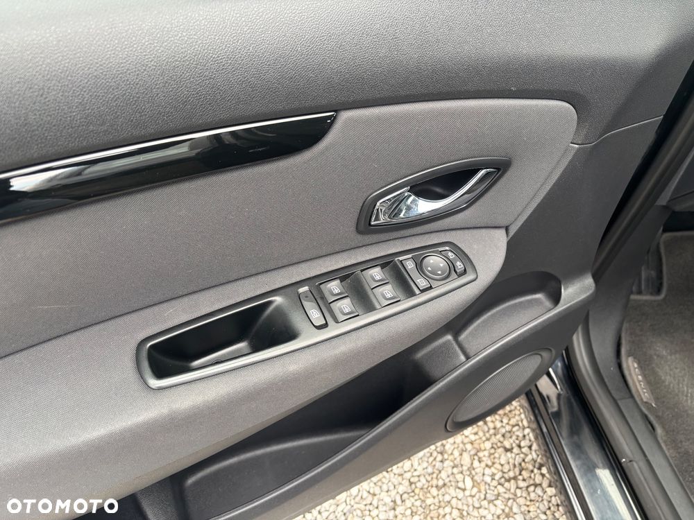 Renault Scenic - 8